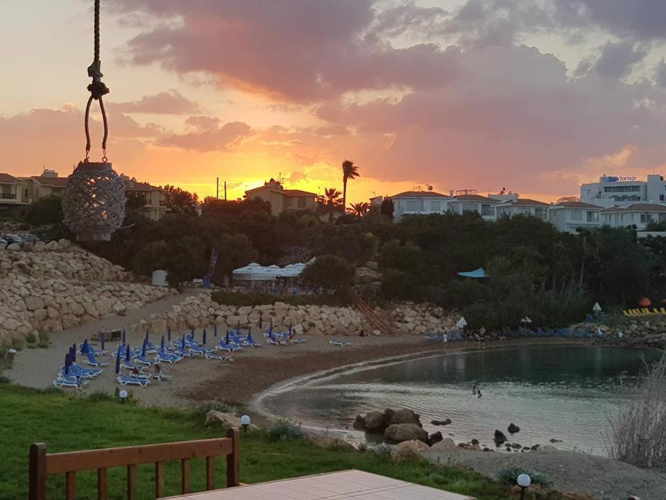 Apartments For Holidays Paralimni Exterior foto